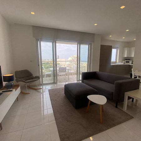 Spectacular Distant Seaview Apt Слима Экстерьер фото