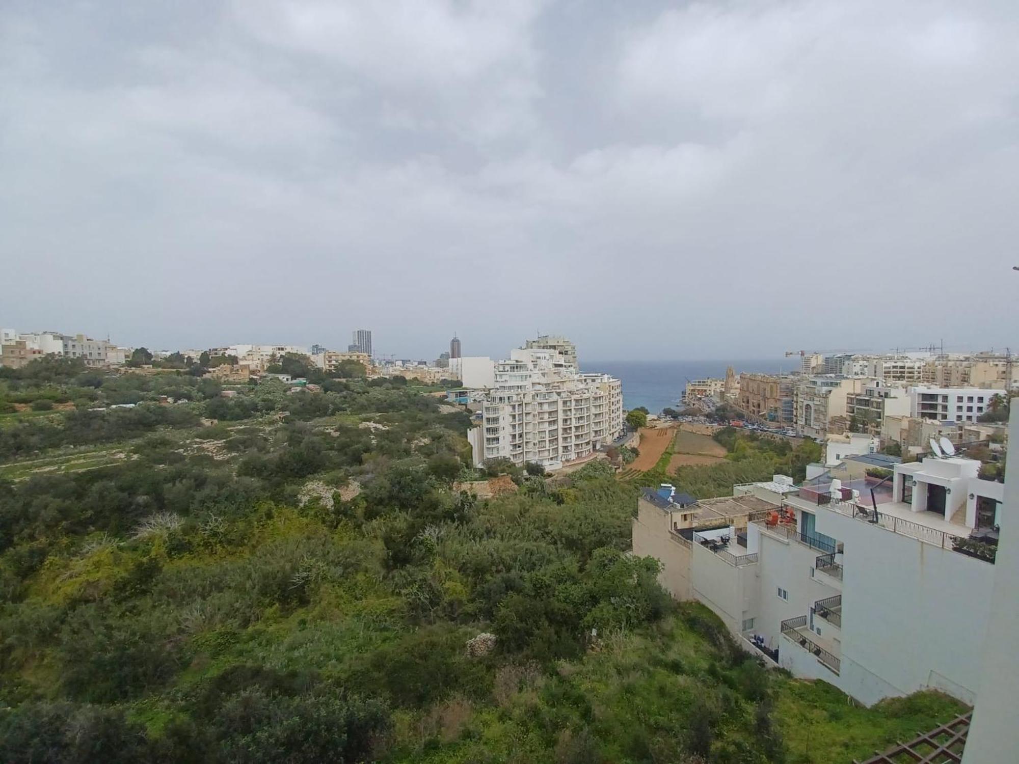 Spectacular Distant Seaview Apt Слима Экстерьер фото